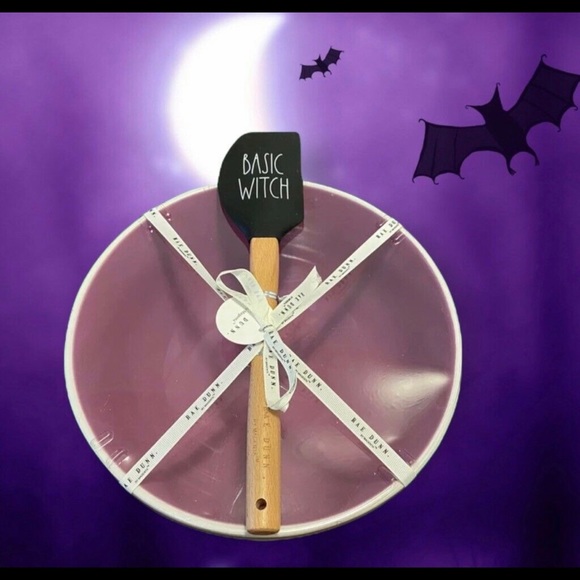 Rae Dunn Witch’s Brew Mixing Bowl + Spatula Halloween - Picture 4 of 4